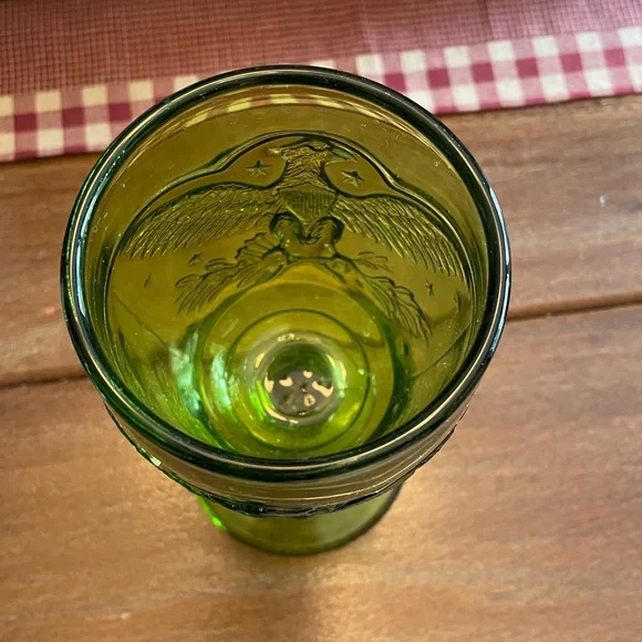 Green 1960's Vintage L.E. Smith Glass Heritage Eagle And Stars Goblet - Picture 4 of 6